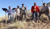 اطفاء به موقع حریق در مراتع بنادک سادات شهرستان مهریز