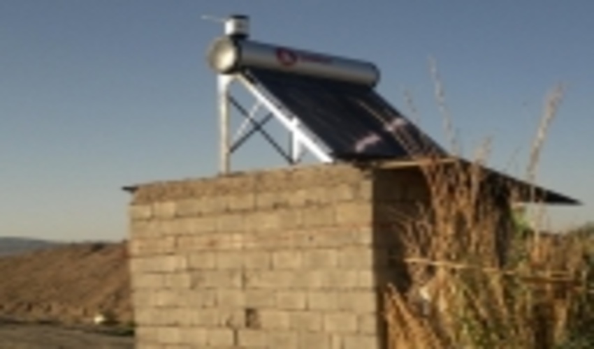 220 آبگرمکن خورشیدی و تنورگازی بین روستاییان سمنان توزیع شد