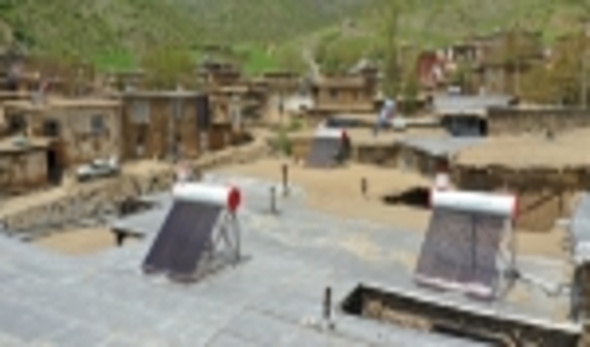توزیع رایگان ۹۰ دستگاه آبگرمکن خورشیدی در روستاهای کردستان