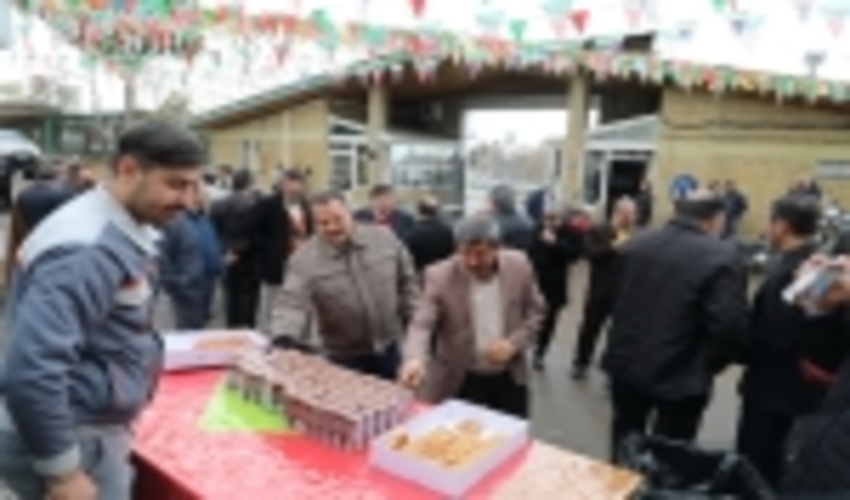 گرامیداشت سالروز ورود تاریخی امام راحل به میهن اسلامی (گزارش تصویری)