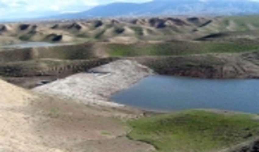 زنجان/ نسخه ای شفا بخش؛ حفظ منابع آب و خاک منطقه با احداث سازه های آبخیزداری و آبخوان داری