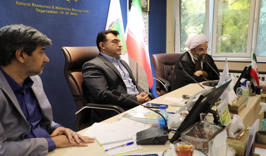 نقش روابط عمومی در اطلاع رسانی طرح کاشت یک میلیارد درخت