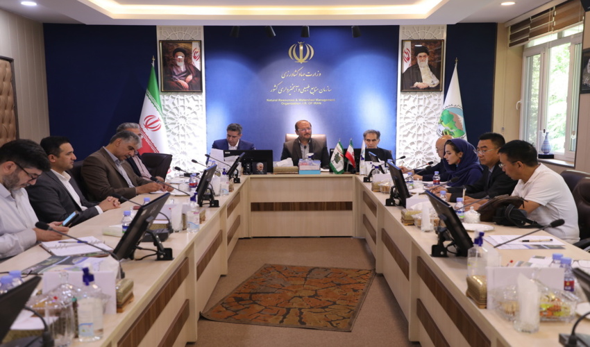 گزارش تصویری/ برگزاری نشست مشترک سازمان منابع طبیعی، دانشگاه تهران و هیات علمی چینی