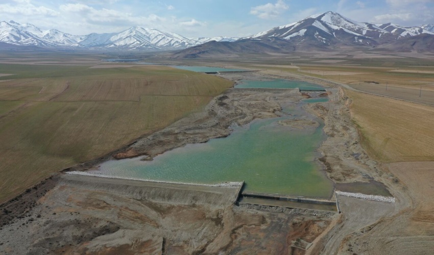 طرح آبخیزداری در ۱۹۷ هزار هکتار از حوزه های کردستان در دست اجراست