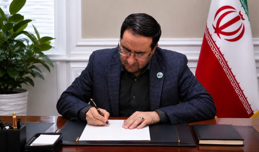 رئیس سازمان منابع طبیعی کشور از مردم و خانواده بزرگ منابع طبیعی برای حضور در آیین وداع و تشییع قائد شهید انقلاب دعوت کرد